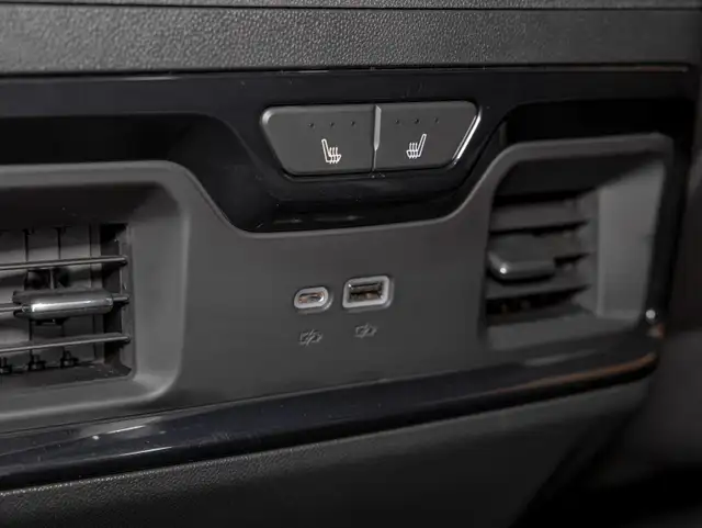 2023 Chevrolet Silverado 1500 ZR2 CREW 4X4 V8 *TOIT* NAV CUIR SI in Cars & Trucks in Laurentides - Image 35