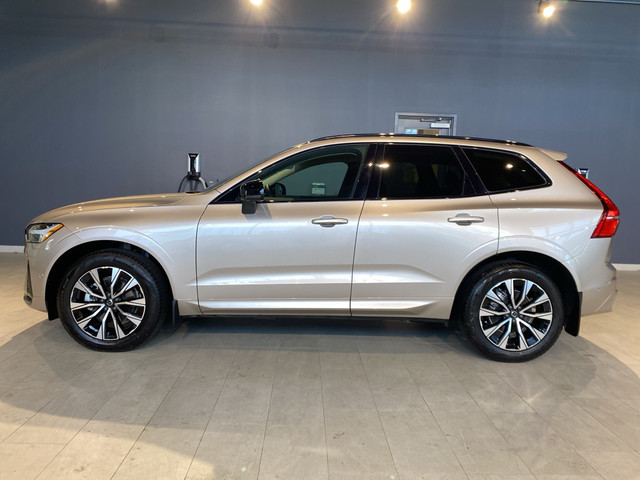 2024 Volvo XC60 B5 AWD Plus Dark Theme in Cars & Trucks in Edmonton - Image 2