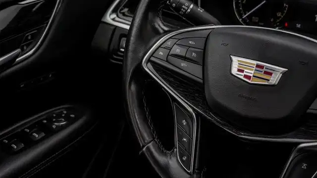 2021 Cadillac XT5 AWD Premium Luxury | Driver Awareness Package in Cars & Trucks in Guelph - Image 19
