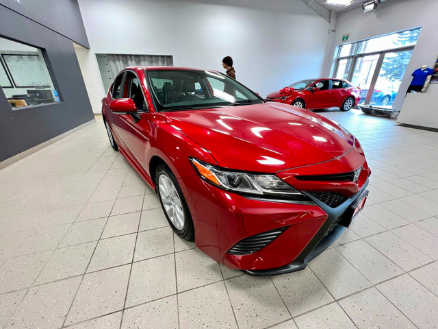 2020 Toyota Camry SE CLEAN CARFAX, HEATED SEATS, TOUCH SCREEN... in Cars & Trucks in Winnipeg - Image 4