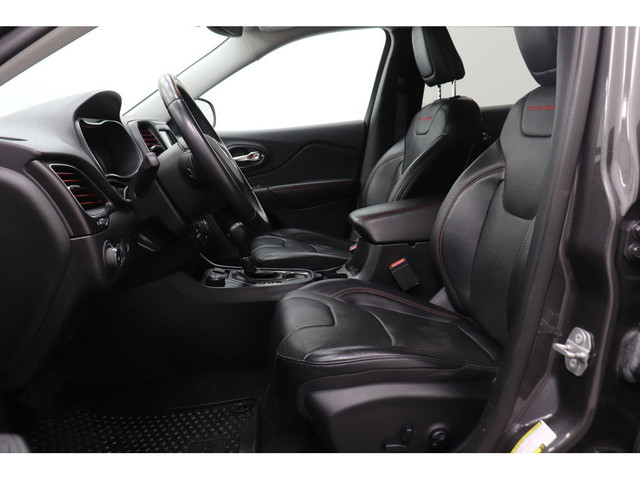 2019 Jeep Cherokee TRAILHAWK ELITE 4WD, CUIR, TOIT OUVRANT PANO in Cars & Trucks in Longueuil / South Shore - Image 2