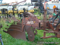 Kverneland 5 Furrow Plow