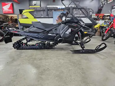 TURBOCHARGED THRILLS WITH THE SKI-DOO RENEGADE PAYMENTS ONLY $103 BI-WEEKLY OAC!! APPLY TODAY! THE 2...