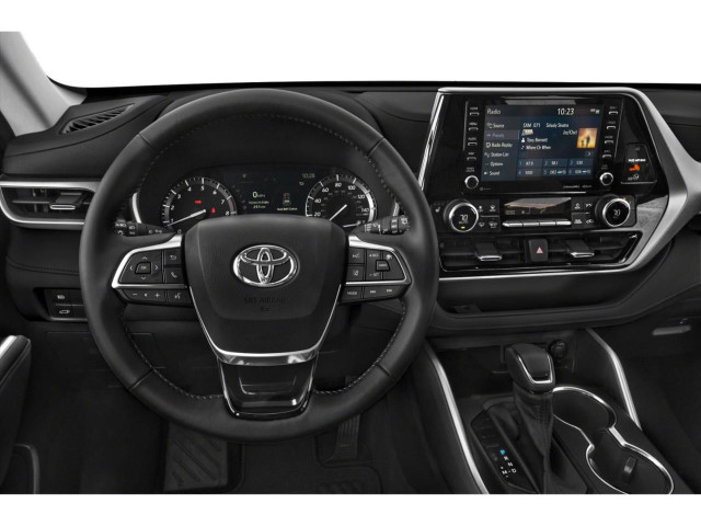 2021 Toyota Highlander XLE **COMING SOON** in Cars & Trucks in Ottawa - Image 4