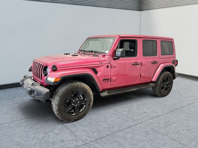 2022 Jeep Wrangler Unlimited Sahara Altitude Ens 2 toits Cuir Uc in Cars & Trucks in Laval / North Shore - Image 3