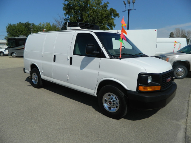 2015 GMC Savana SVANNA  CARGO VAN , CARRIER TRANSCOLD MODEL 30S  in Cars & Trucks in Edmonton