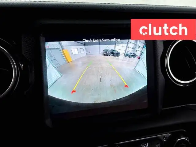 2021 Jeep Wrangler Unlimited Sahara 4X4 w/ Apple CarPlay, Heated in Cars & Trucks in Ottawa - Image 33
