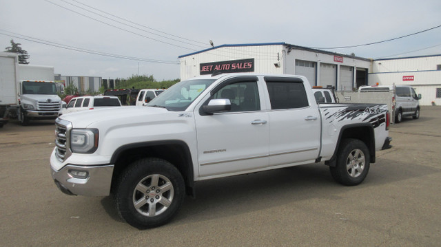 2016 GMC Sierra 1500 SLT CREW CAB PICKUP TRUCK in Cars & Trucks in Edmonton - Image 2