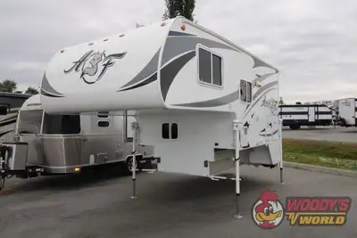 MVSA #40458 See Dealer Website for Details. 2017 NORTHWOOD MANUFACTURING ARCTIC FOX 811