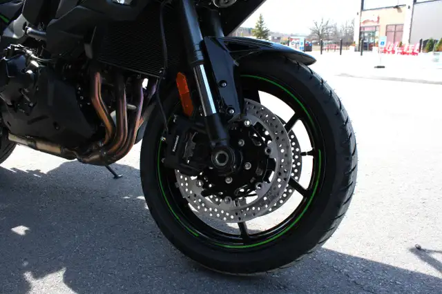 2025 Kawasaki VERSYS 1000 LT SE Motorcycle in Sport Touring in Trenton - Image 10