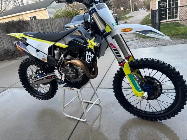 2021 HUSQVARNA FC 450-CUSTOM! in Dirt Bikes & Motocross in Delta/Surrey/Langley - Image 6