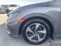 This Honda Civic Sedan boasts a Regular Unleaded I-4 2.0 L/122 engine powering this Variable transmi... (image 8)