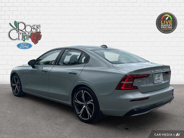 2024 Volvo S60 Ultimate Dark Theme | Heated Seats | Sunroof in Cars & Trucks in Windsor Region - Image 4