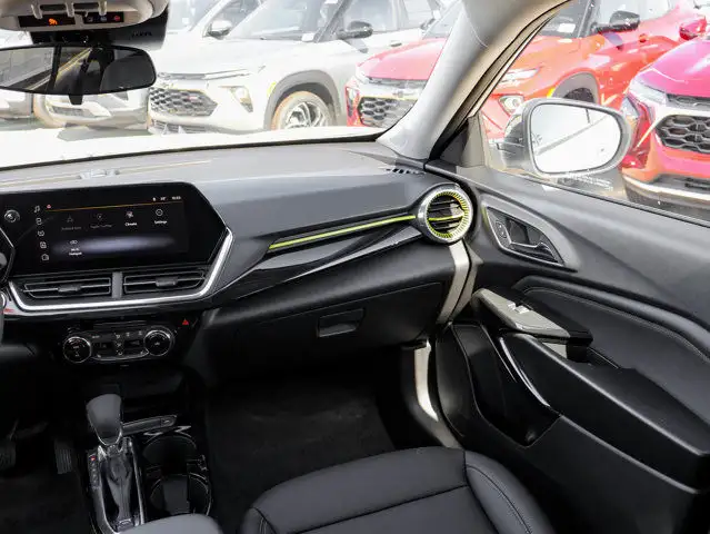 2025 Chevrolet Trax ACTIV in Cars & Trucks in Edmonton - Image 32