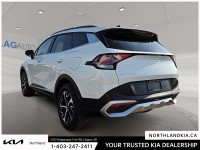 2024 Kia Sportage EX Odometer is 6259 kilometers below market average! Ready for anything, from the... (image 1)