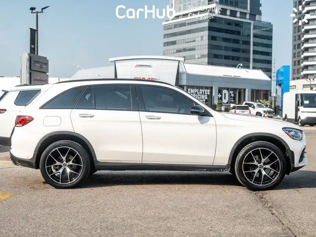 2022 Mercedes-Benz GLC 300 Panoramic Roof Night Package 360 in Cars & Trucks in City of Toronto - Image 6