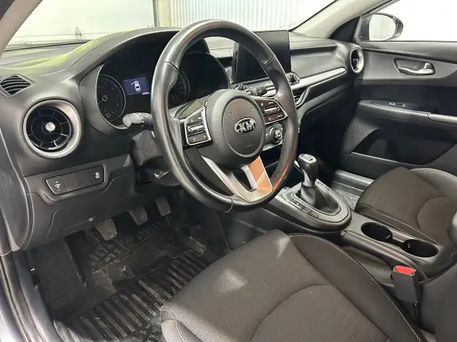 2020 Kia Forte LX A/C Mags  Sièges Chauffants Écran Bluetooth in Cars & Trucks in Shawinigan - Image 12
