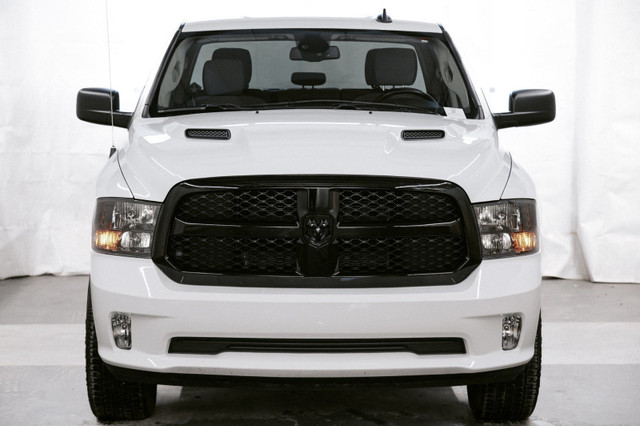 2023 RAM 1500 Classic Express 4x4 Crew Cab 5'7 in Cars & Trucks in Red Deer - Image 2