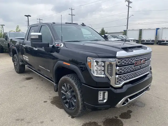 2023 GMC Sierra 3500HD Denali in Cars & Trucks in Edmonton - Image 12