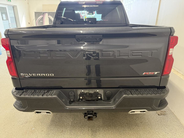 2024 Chevrolet Silverado 1500 Crew Cab Short Box 4-Wheel Drive R in Cars & Trucks in Moose Jaw - Image 4
