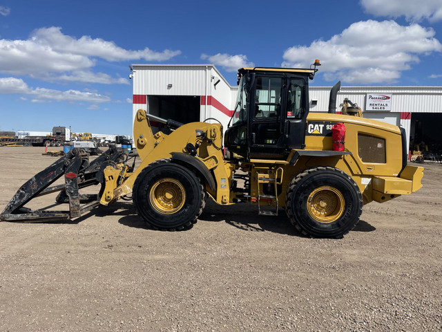 2018 Caterpillar 938M in Heavy Equipment in Calgary - Image 2