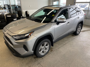 2022 Toyota RAV 4 XLE