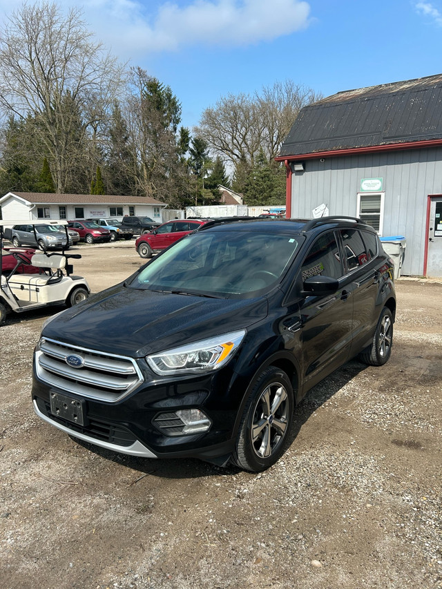 2017 Ford Escape SE AWD in Cars & Trucks in London - Image 2