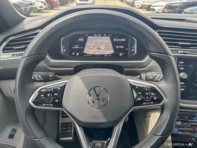 2024 Volkswagen Tiguan Highline R-Line | ACCIDENT FREE dans Autos et camions dans Kitchener / Waterloo - Image 20