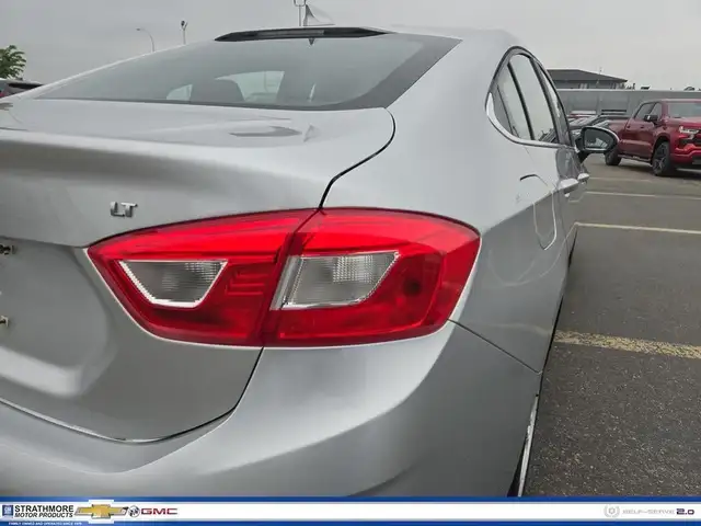 2017 Chevrolet Cruze in Cars & Trucks in Calgary - Image 8
