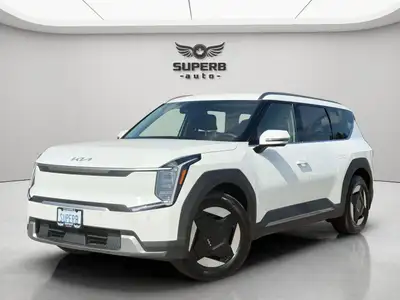 ONE OWNER NO ACCIDENT Land Electric (460 km range) AWD 19-Inch Alloy Wheels Power Liftgate Blind Spo...