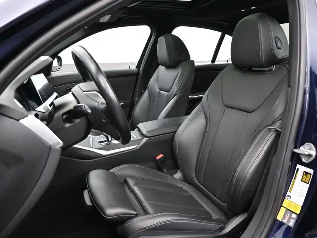 2022 BMW 3 Series 330e x-DRIVE PREMIUM ESSENTIAL PACKAGE, MOONRO dans Autos et camions dans Ville d’Halifax - Image 16