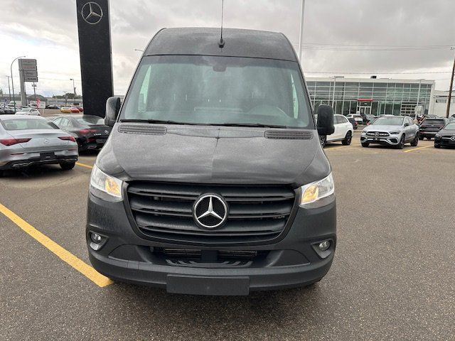 2021 Mercedes-Benz Sprinter Cargo Van in Cars & Trucks in Regina - Image 2