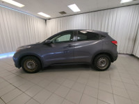 Dare to turn heads with the style and versatility of our 2016 Honda HR-V EX presented in Modern Stee... (image 4)