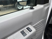 2009 Ford E-250 Cargo Van 4.6L V8 215,427 KM RWD Factory Fit Trailer Brakes, Power Windows, Power Lo... (image 9)