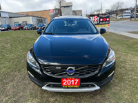 2017 VOLVO V60 T5 AWD CROSS COUNTRY. PREMIER PLUS EDITION. 2.0 L BLACK ON BLACK INTERIOR. NAVIGATION... (image 1)