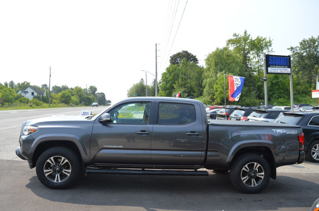 2018 Toyota Tacoma 4x4 Double Cab V6 Auto SR5 in Cars & Trucks in Markham / York Region - Image 2