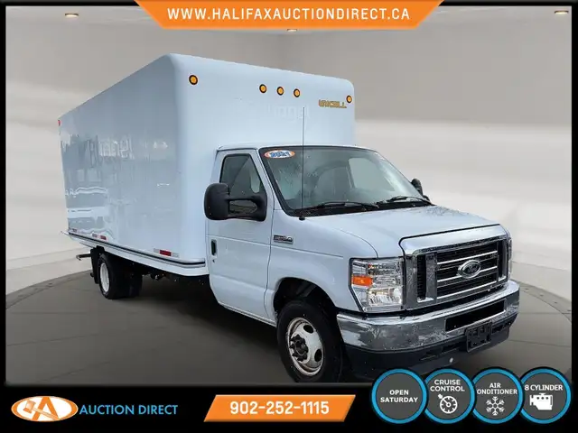 2021 Ford E-350 Cutaway 1 TON CUBE VAN! AC! BLUETOOTH! 16 FOO... in Cars & Trucks in Bedford - Image 4