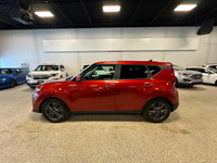 Stand out from the crowd in our luxurious 2021 Kia Soul EX+ that leads the way in Habanaro Orange Me... (image 1)