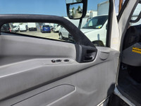 2018 Hino 195 - 18Ft Box x 96 Wide x 86 High. ONLY 175,000km. FULL SERVICE LONG TERM LEASE/RENTAL RE... (image 9)