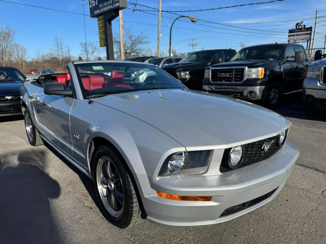 2005 FORD Mustang GT Deluxe in Cars & Trucks in Laval / North Shore