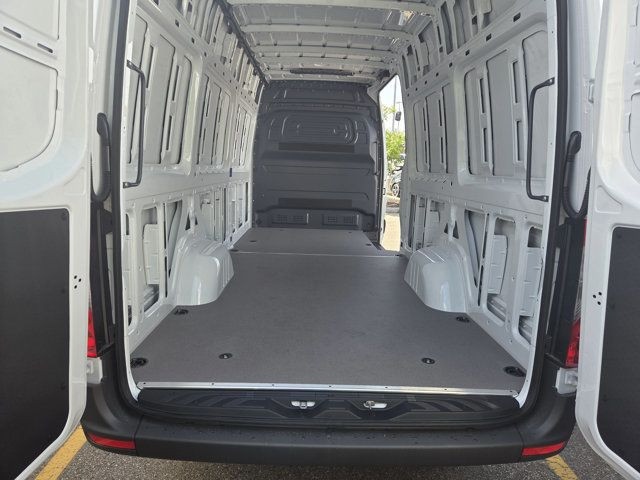 2025 Mercedes-Benz Sprinter Cargo Van 2500 High Roof I4 Diesel in Cars & Trucks in Edmonton - Image 4