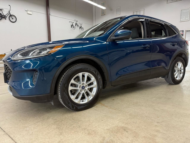 2020 Ford Escape SE in Cars & Trucks in Owen Sound