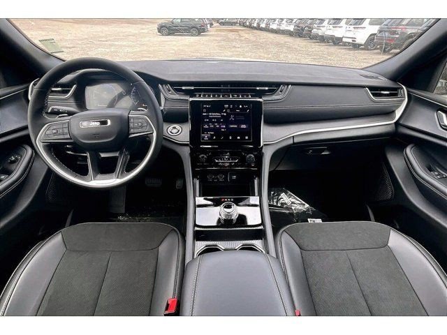 2025 Jeep Grand Cherokee Altitude in Cars & Trucks in Mississauga / Peel Region - Image 4