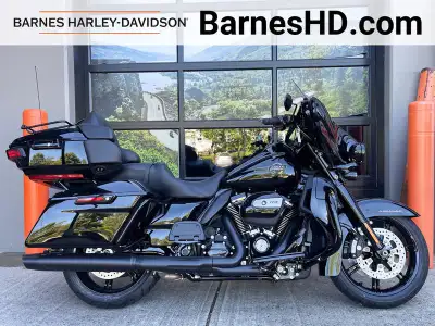 *Receive a $500 credit towards Parts, Motorclothes®, or Accessories upon purchase Base MSRP: $39,879...