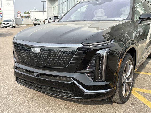 2026 Cadillac VISTIQ Sport in Cars & Trucks in Edmonton - Image 3