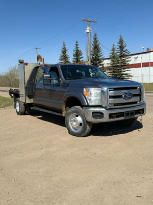 2012 Ford Super Duty F-350 DRW