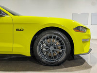 Recent Arrival! 6-Speed Manual RWD 5.0L V8 Ti-VCT 6 Speakers, Air Conditioning, AM/FM Stereo, Apple... (image 9)