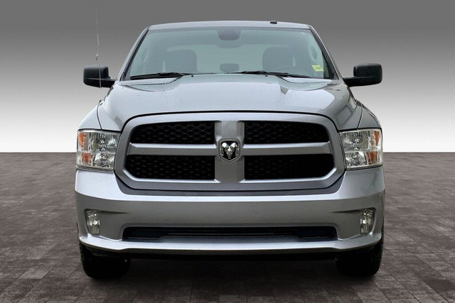 2021 Ram Ram 1500 EXPRESS CREW CAB 4X4 in Cars & Trucks in Strathcona County - Image 3