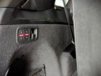 Comes equipped with: Power Trunk, Power Mirrors, Sunroof , Load Bearing Exterior Rack, Shark fin ant... (image 9)