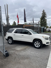 This 2013 GMC Acadia SLE2 is a reliable and spacious SUV for all your adventures! With its sleek whi... (image 7)